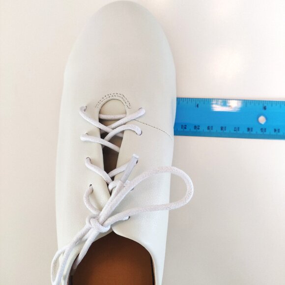 Japanese Style Women's White Leather Flat Shoes - Size 39 (7.5-8) - Picture 11 of 12